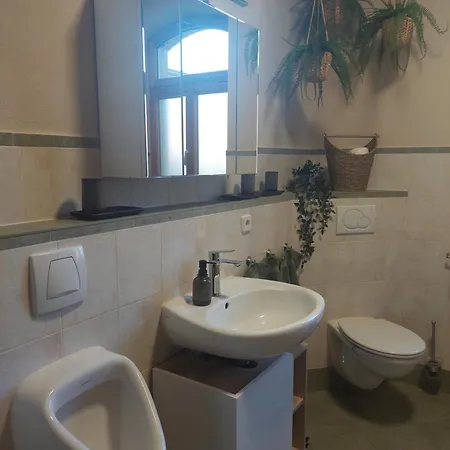 Am Buergerteich 2 Апартаменты Бишофсверда